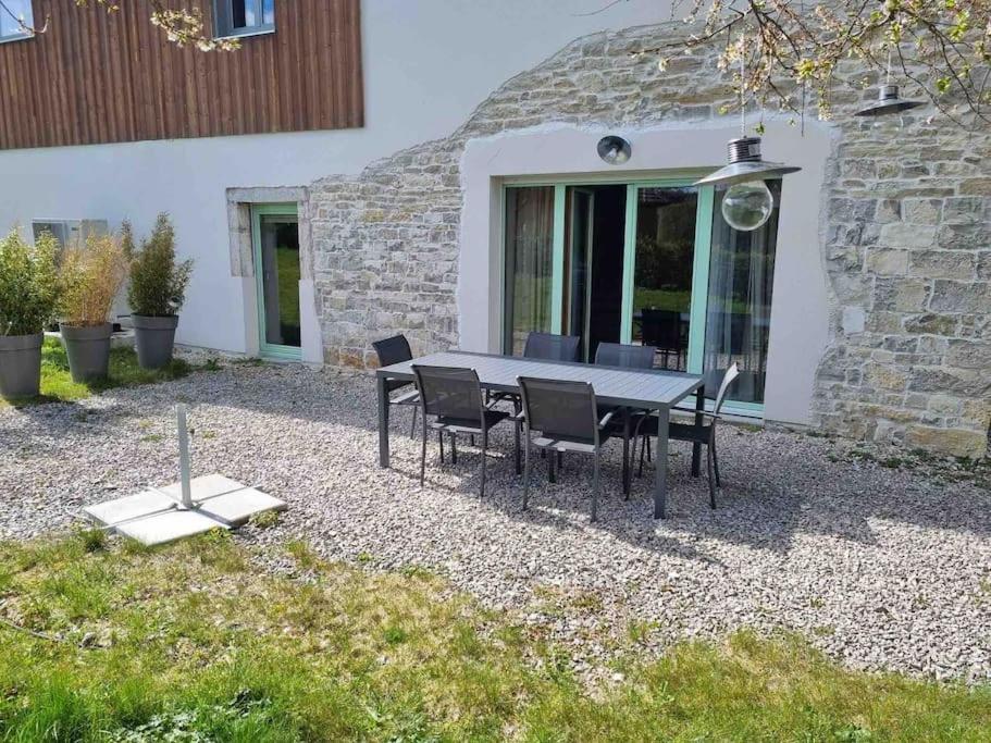 Logement Dans Maison + Exterieur Orchamps-Vennes Kültér fotó