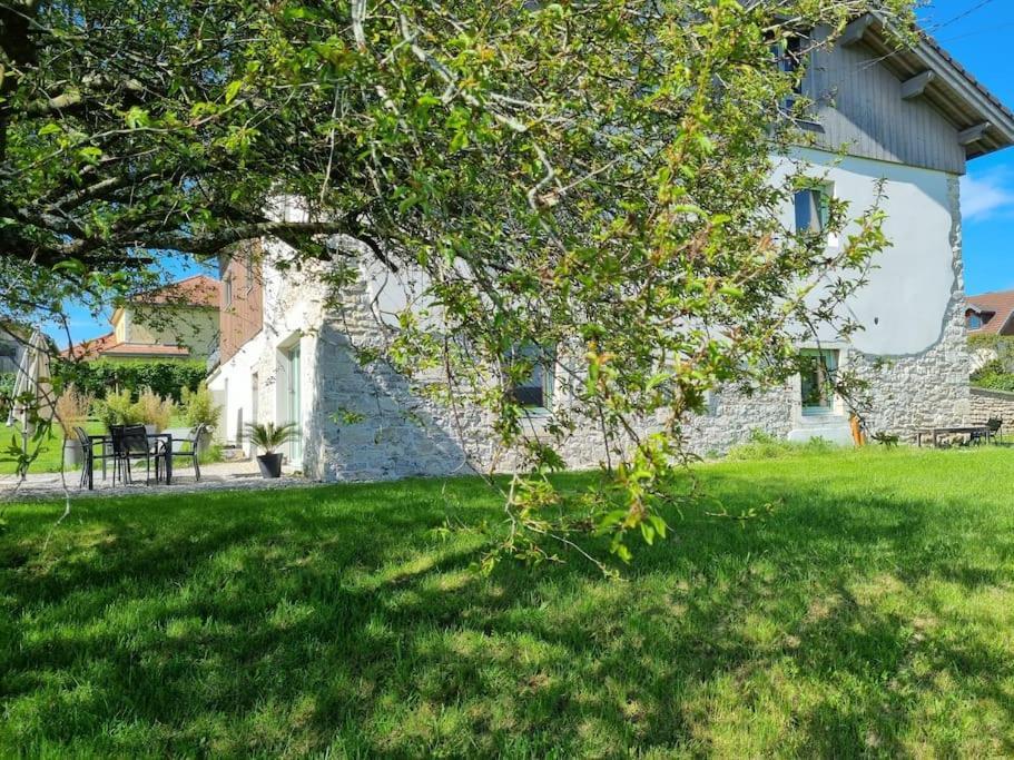 Logement Dans Maison + Exterieur Orchamps-Vennes Kültér fotó